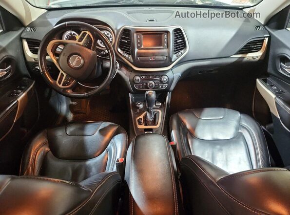 1C4PJMCB4HW655643 2017 JEEP CHEROKEE Белый Вид панели приборов