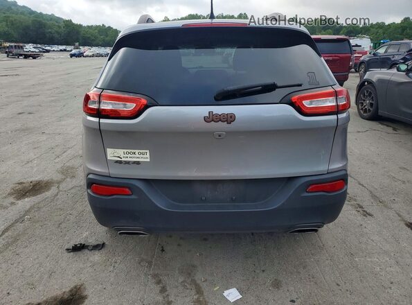 1C4PJMCS5GW289660 2016 JEEP CHEROKEE Gray Rear view