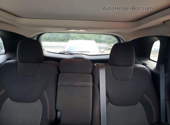 1C4PJMCS5GW289660 2016 JEEP CHEROKEE Gray Rear seats view