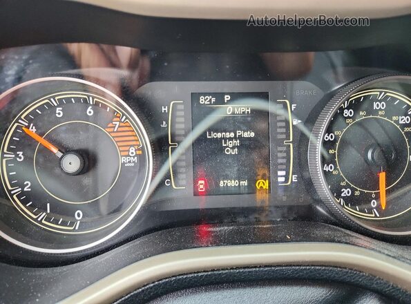 1C4PJMCS7HW656303 2017 JEEP CHEROKEE Silver Вид щитка приладів