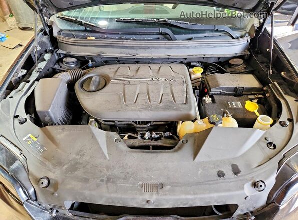 1C4PJMCX4KD367023 2019 JEEP CHEROKEE Black Շարժիչի բաժամունքի տեսք
