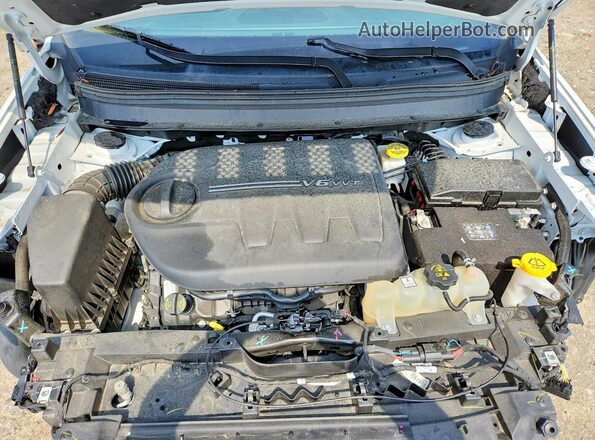 1C4PJMCX9ND548140 2022 JEEP CHEROKEE White Widok komory silnika
