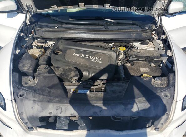1C4PJMDB7JD608249 2018 JEEP CHEROKEE White Вид задньої частини салону