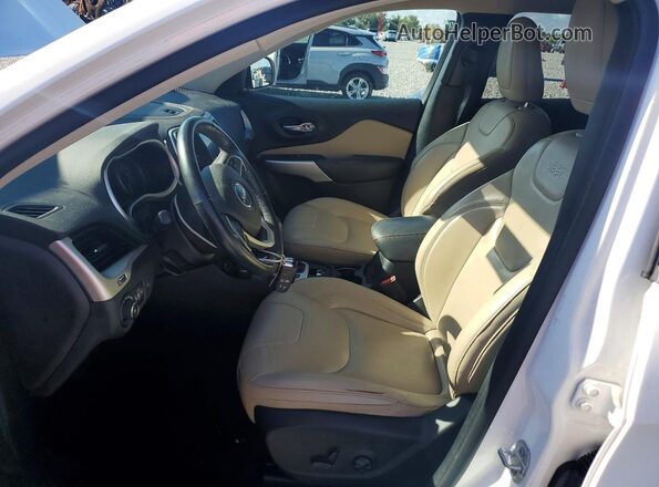 1C4PJMDB7JD608249 2018 JEEP CHEROKEE White Вид салону спереду