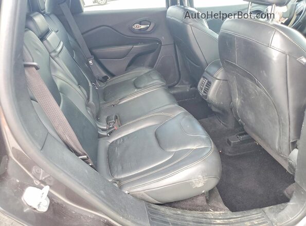 1C4PJMDS0HW560866 2017 JEEP CHEROKEE Gray Widok wnętrza z tyłu
