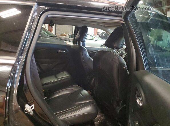 1C4PJMDS9HW547291 2017 JEEP CHEROKEE Black Вид задньої частини салону