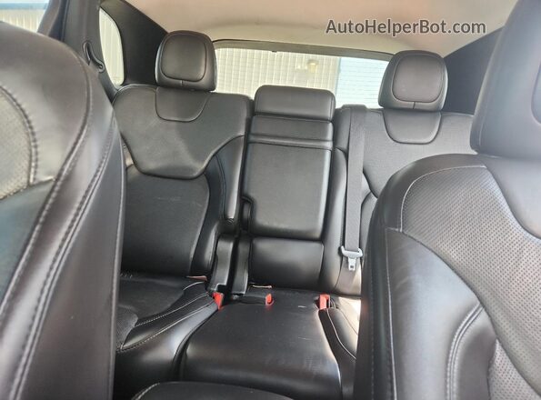 1C4PJMDX0KD157100 2019 JEEP CHEROKEE Silver უკანა სავარძლების ხედი