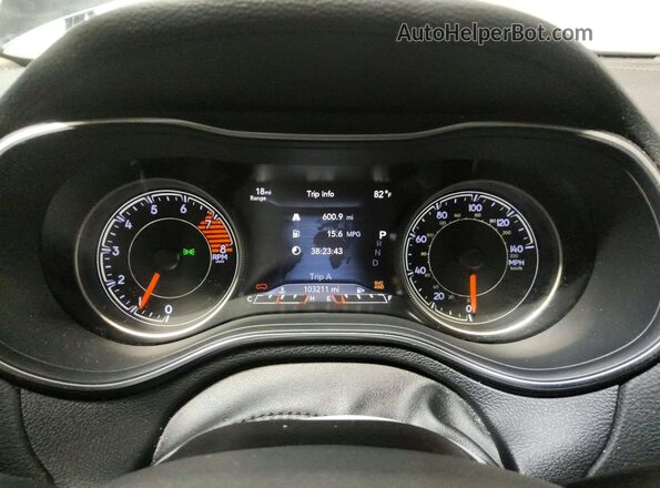 1C4PJMDXXLD602783 2020 JEEP CHEROKEE Black ხელსაწყოთა პანელის ხედი