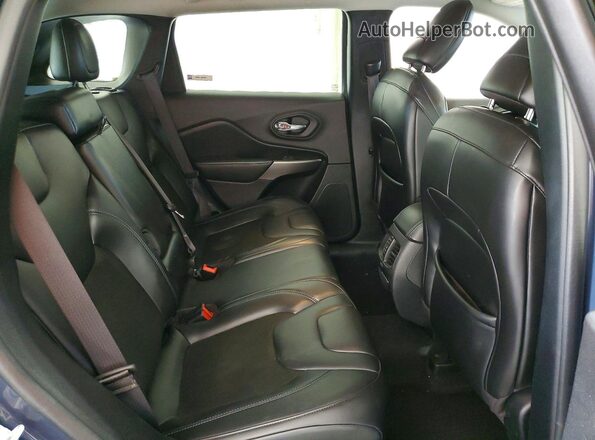 1C4PJMLB2LD516583 2020 JEEP CHEROKEE Синий Вид задней части салона
