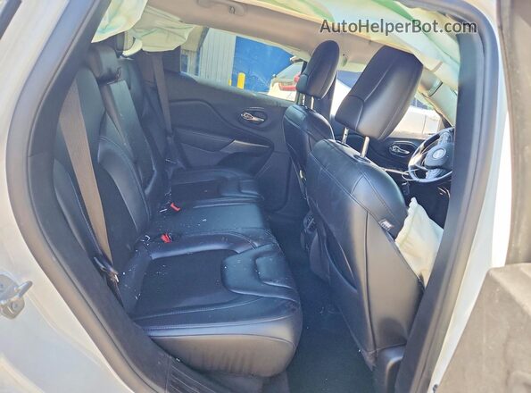 1C4PJMLB2MD152165 2021 JEEP CHEROKEE White Rear interior view