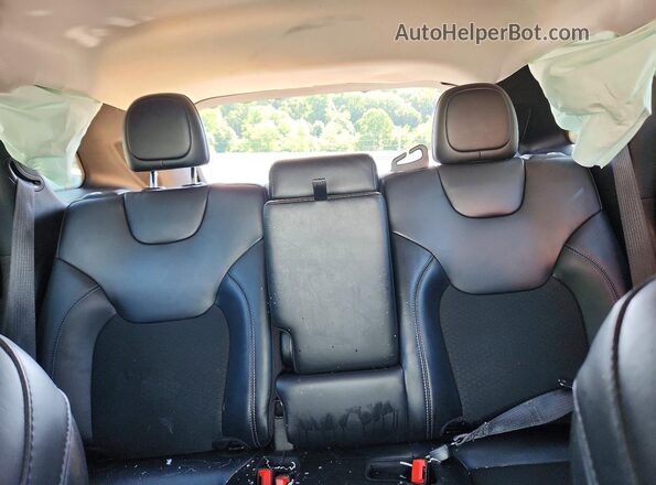 1C4PJMLB2MD152165 2021 JEEP CHEROKEE White Rear seats view