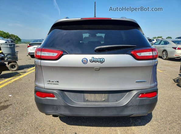 1C4PJMLB3JD535611 2018 JEEP CHEROKEE Silver Հետևի տեսք