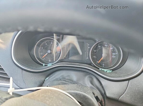 1C4PJMLB3KD195698 2019 JEEP CHEROKEE Green ხელსაწყოთა პანელის ხედი