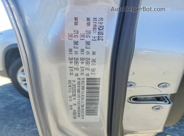 1C4PJMLB7KD315096 2019 JEEP CHEROKEE Silver Շարժիչի բաժամունքի տեսք