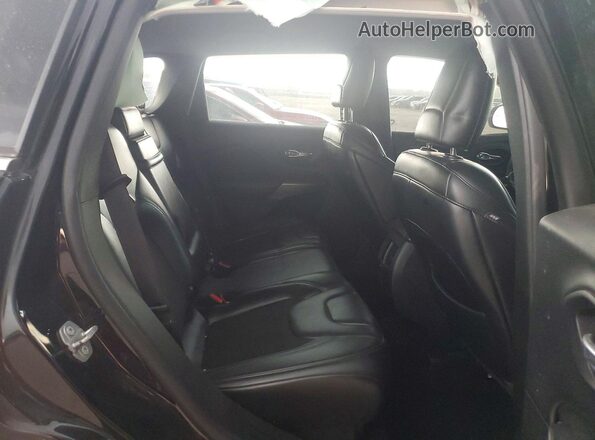 1C4PJMLB8KD182400 2019 JEEP CHEROKEE Two Tone Rear interior view