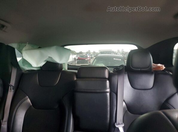 1C4PJMLB8KD182400 2019 JEEP CHEROKEE Two Tone Rear seats view