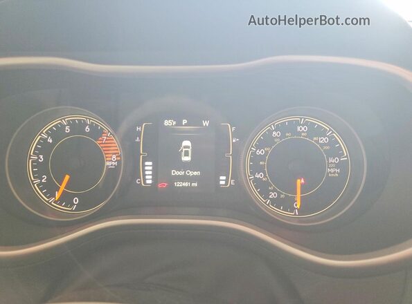 1C4PJMLX1JD522500 2018 JEEP CHEROKEE Black Սարքավորումների վահանակի տեսք