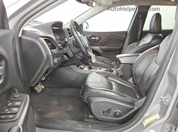 1C4PJMLX3LD631432 2020 JEEP CHEROKEE Серый Вид салона спереди