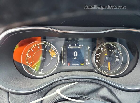 1C4PJMMX0MD121314 2021 JEEP CHEROKEE Black ხელსაწყოთა პანელის ხედი