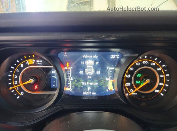1C4PJXFG4RW217800 2024 JEEP WRANGLER Белый Вид щитка приборов