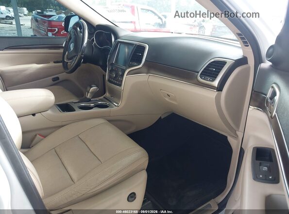 1C4RJEBG4GC482492 2016 JEEP GRAND CHEROKEE Белый Вид салона спереди