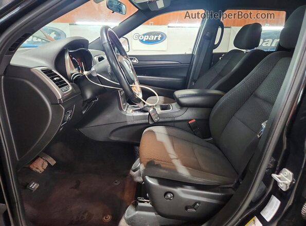 1C4RJFAG0JC117600 2018 JEEP GRAND Black Вид салону спереду