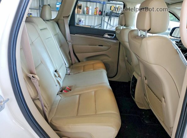 1C4RJFBG5JC204567 2018 JEEP GRAND White უკანა სავარძლების ხედი