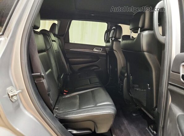 1C4RJFBGXJC245177 2018 JEEP GRAND Silver Սալոնի հետևի տեսք