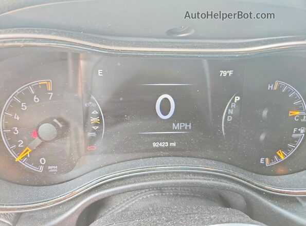 1C4RJFCG4JC421641 2018 JEEP GRAND White Սարքավորումների վահանակի տեսք