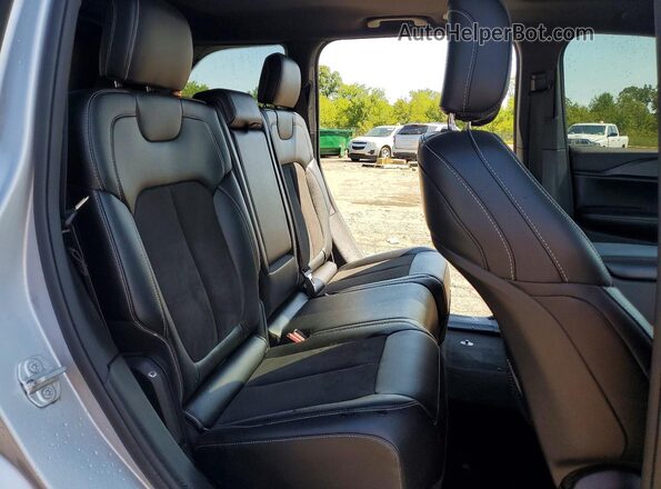 1C4RJHAG2PC579919 2023 JEEP GRAND Silver Widok wnętrza z tyłu