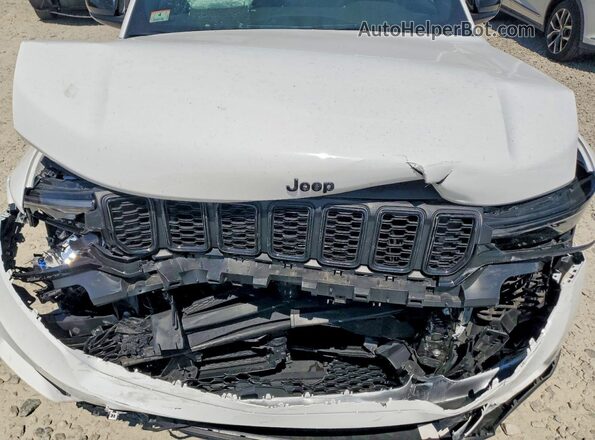 1C4RJHBG6SC339991 2025 JEEP GRAND White Շարժիչի բաժամունքի տեսք