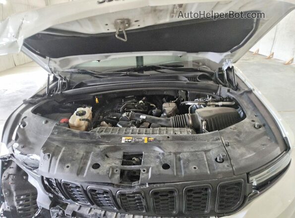 1C4RJKAG0R8921306 2024 JEEP GRAND White ძრავის განყოფილების ხედი
