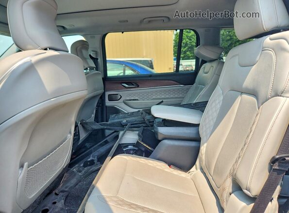 1C4RJKEG0N8529446 2022 JEEP GRAND Silver Rear interior view