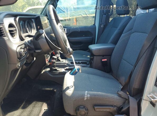 1C4RJXN68RW166271 2024 JEEP WRANGLER Зеленый Вид салона спереди