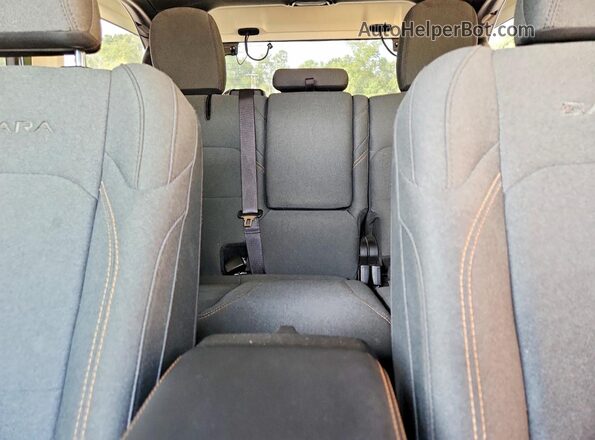 1C4RJXP62RW238501 2024 JEEP WRANGLER Charcoal Vista de los asientos traseros