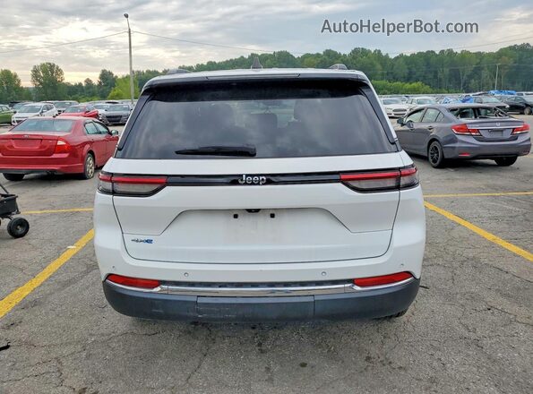 1C4RJYB63R8958245 2024 JEEP GRAND White Հետևի տեսք