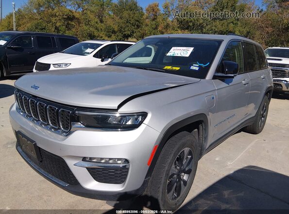 1C4RJYB63RC720599 2024 JEEP GRAND CHEROKEE 4XE Silver წინა მარცხენა ხედი სამი მეოთხედიდან