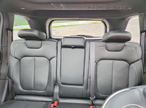1C4RJYD60PC611091 2023 JEEP GRAND White Vista de los asientos traseros