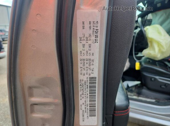 1C4SDHCT3HC771032 2017 DODGE DURANGO Silver VIN կոդի պիտակի տեսք