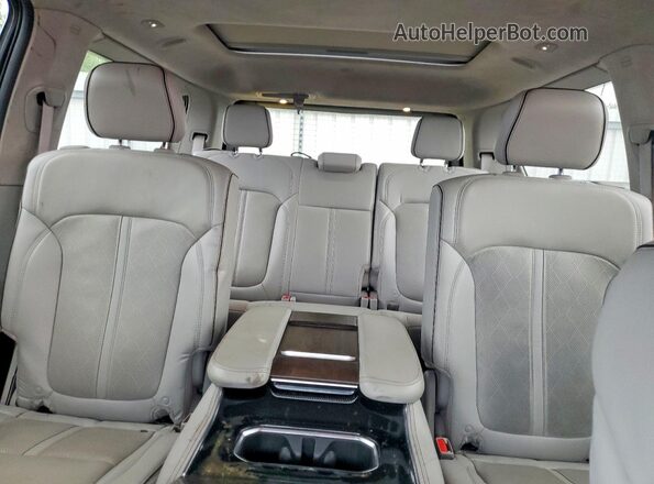1C4SJVFP4PS506761 2023 JEEP GRAND Black Vista de los asientos traseros