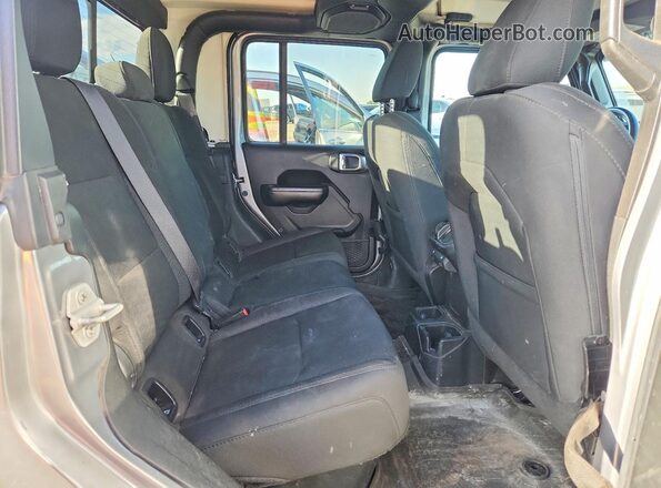 1C6HJTAG0LL136958 2020 JEEP GLADIATOR Gray Vista interior trasera