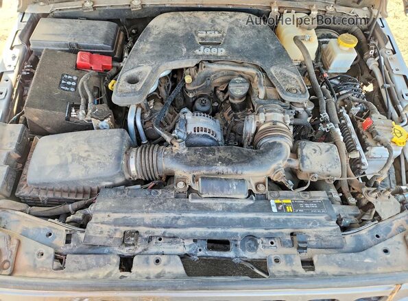 1C6HJTAG0LL136958 2020 JEEP GLADIATOR Gray Vista del compartimento del motor