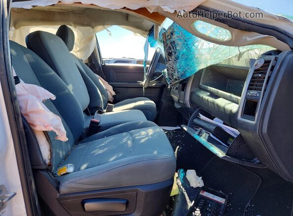 1C6RR6FG2JS139418 2018 RAM 1500 White Vista interior delantera