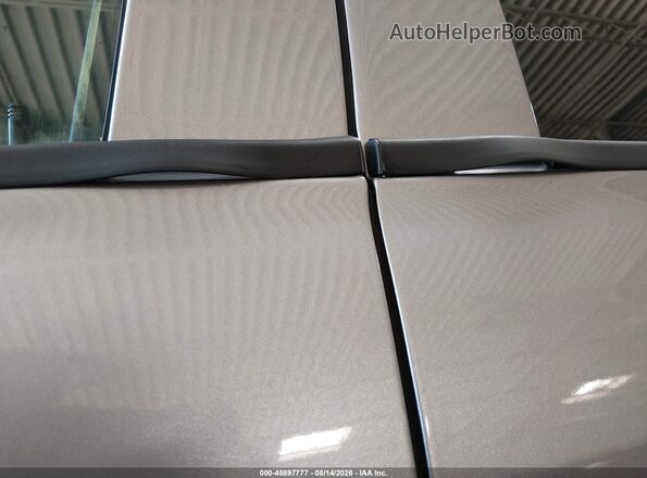 1C6RR6FG7KS643738 2019 RAM 1500 CLASSIC Silver Widok z przodu