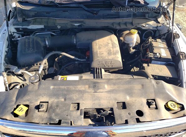 1C6RR6FG7LS116543 2020 RAM 1500 White უკანა სალონის ხედი