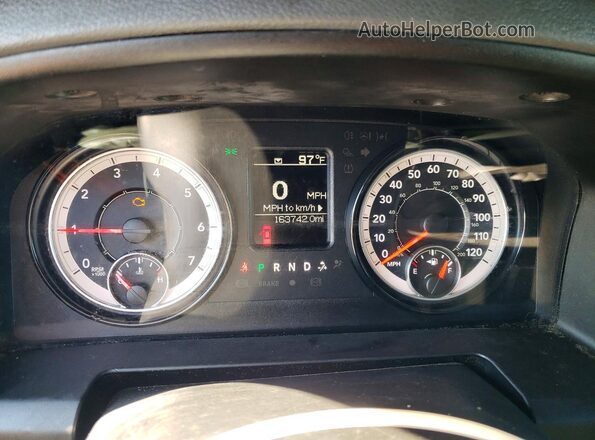 1C6RR6FG7LS116543 2020 RAM 1500 White Vista del cuadro de instrumentos