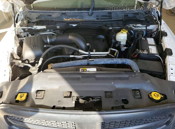 1C6RR6FT2HS542886 2017 RAM 1500 White Вид задньої частини салону