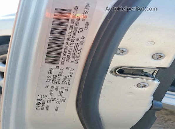 1C6RR6FT3GS376070 2016 RAM 1500 Silver Շարժիչի բաժամունքի տեսք