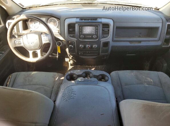 1C6RR6FT6GS209170 2016 RAM 1500 Серый Вид панели приборов