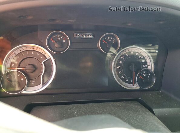 1C6RR6GT9HS676583 2017 RAM 1500 Silver Vista del cuadro de instrumentos